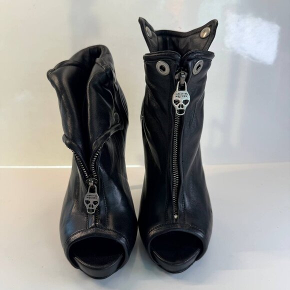 Alexander McQueen Leather Peep-Toe Platform Booties – Black – EU 36 - Picture 7 of 16
